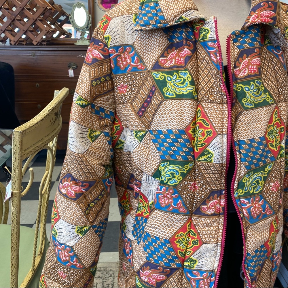 Boho Quilted Multi Color Tile Patterned Puffer Co… - image 2